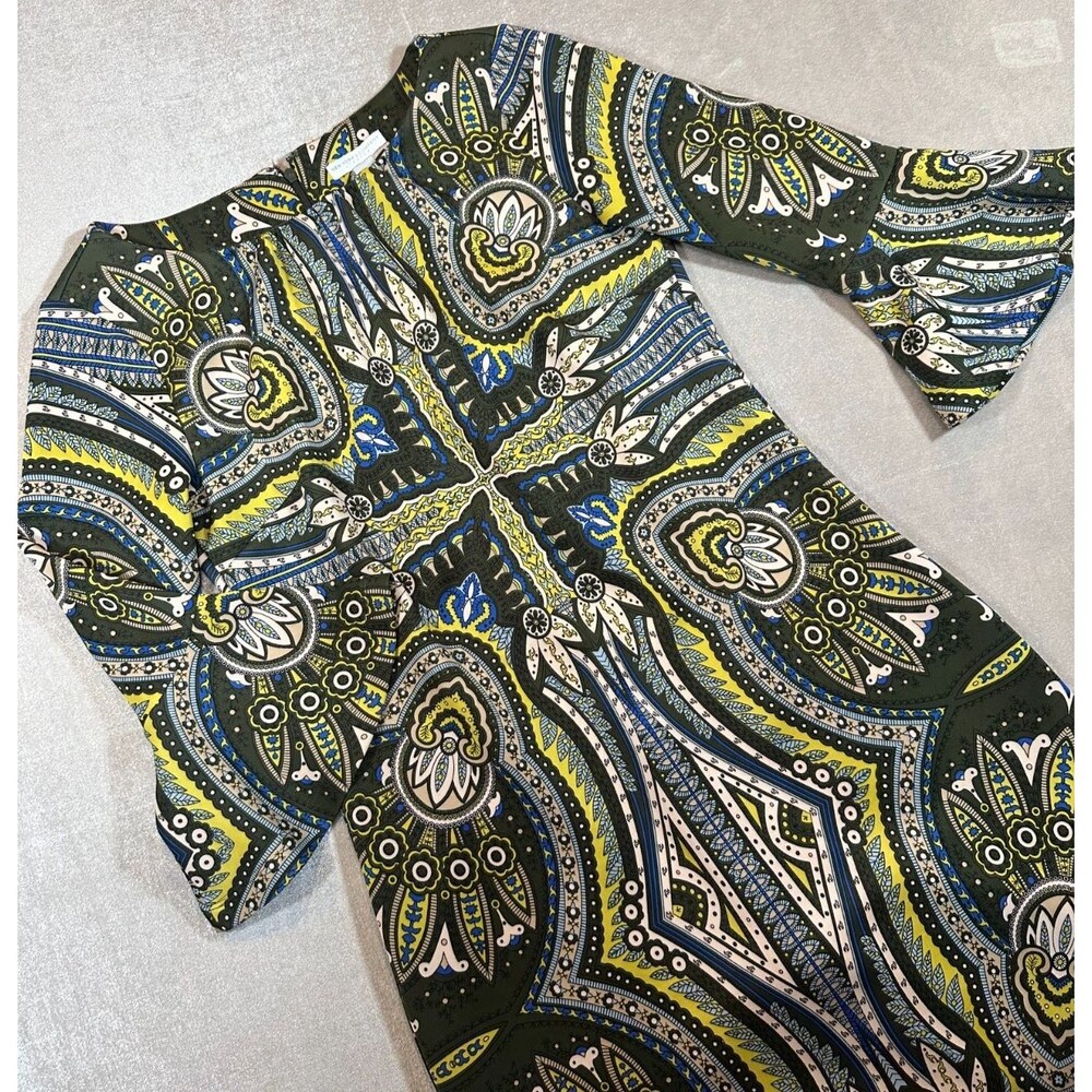 New York & Company Stretch Woman's Green Paisley Dress Bell Sleeve Sz Medium